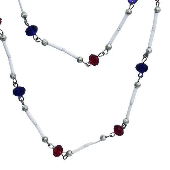 Single Strand Silver Tone, Red, White & Blue Beaded Necklace (5480) - Picture 3 of 8